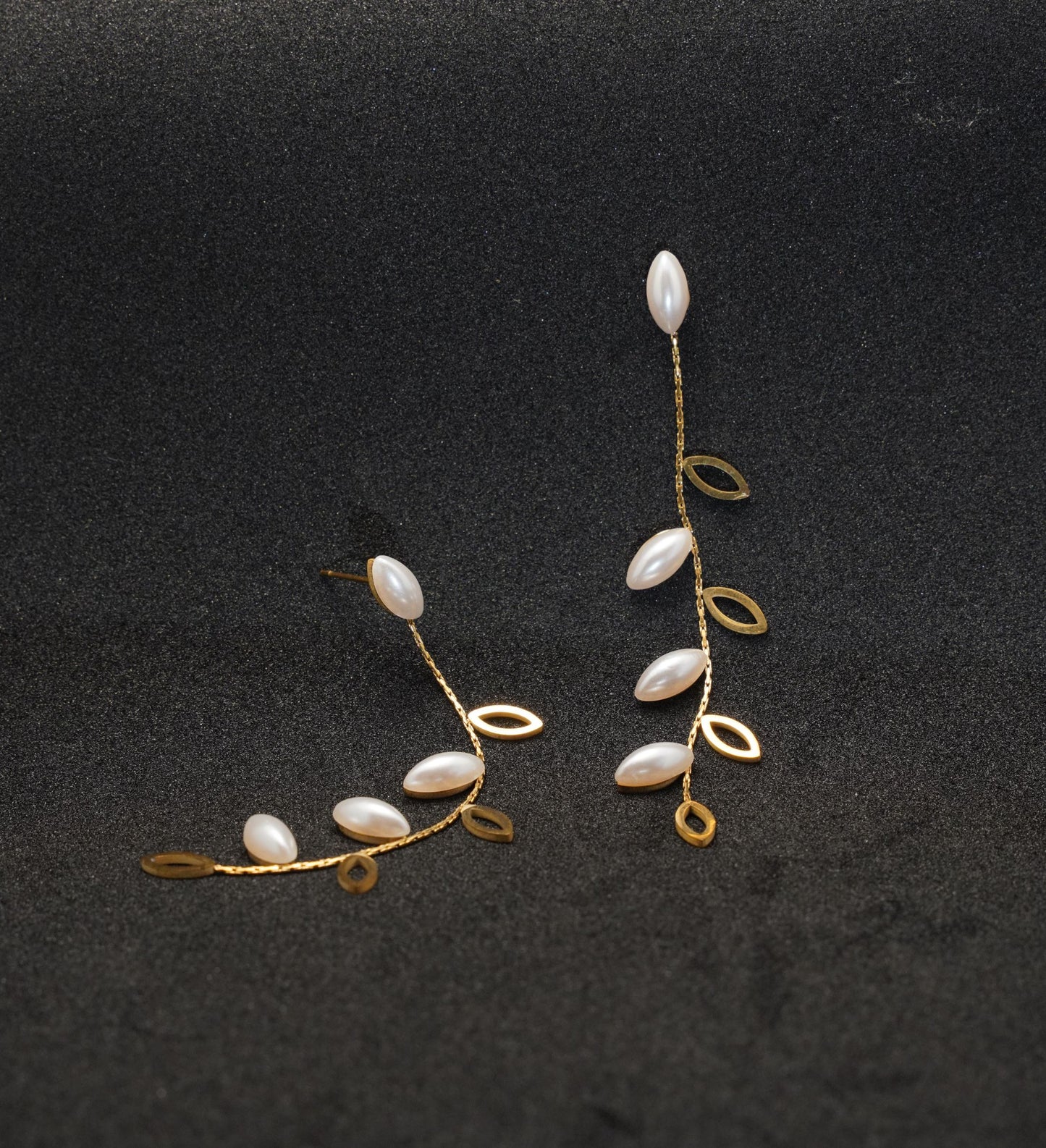Soleil Noir Drop Earrings